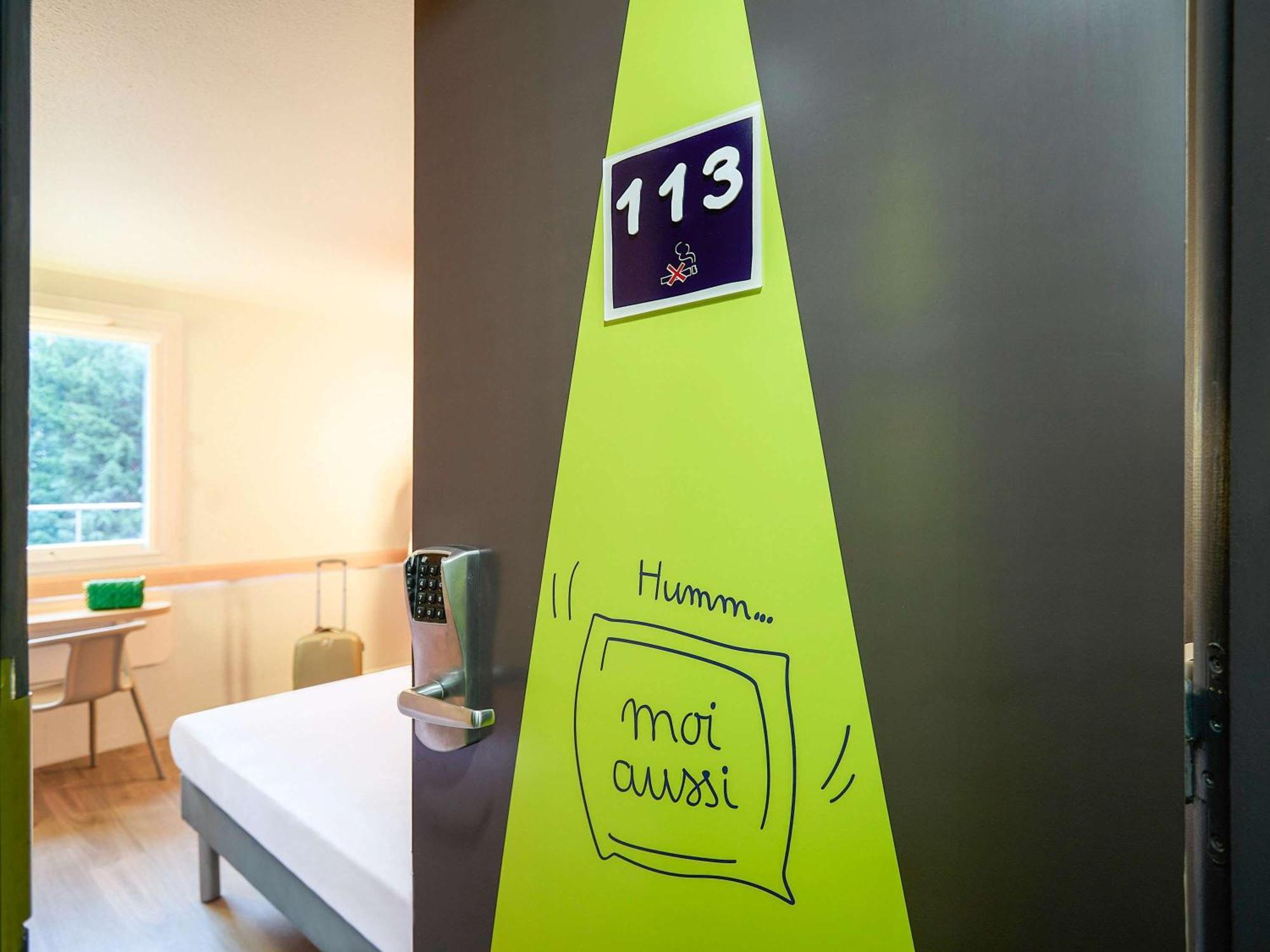 Ibis Budget Lille Gares Vieux-Lila Exterior foto