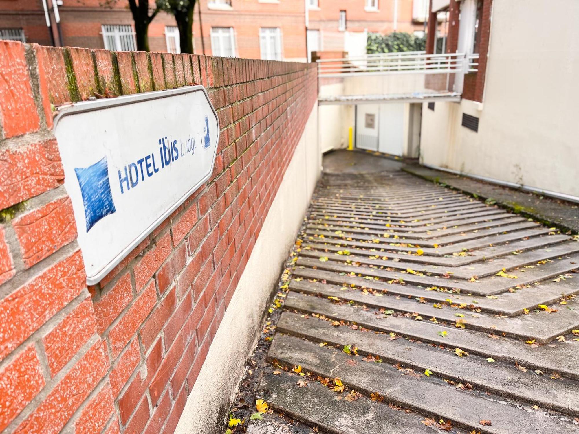 Ibis Budget Lille Gares Vieux-Lila Exterior foto