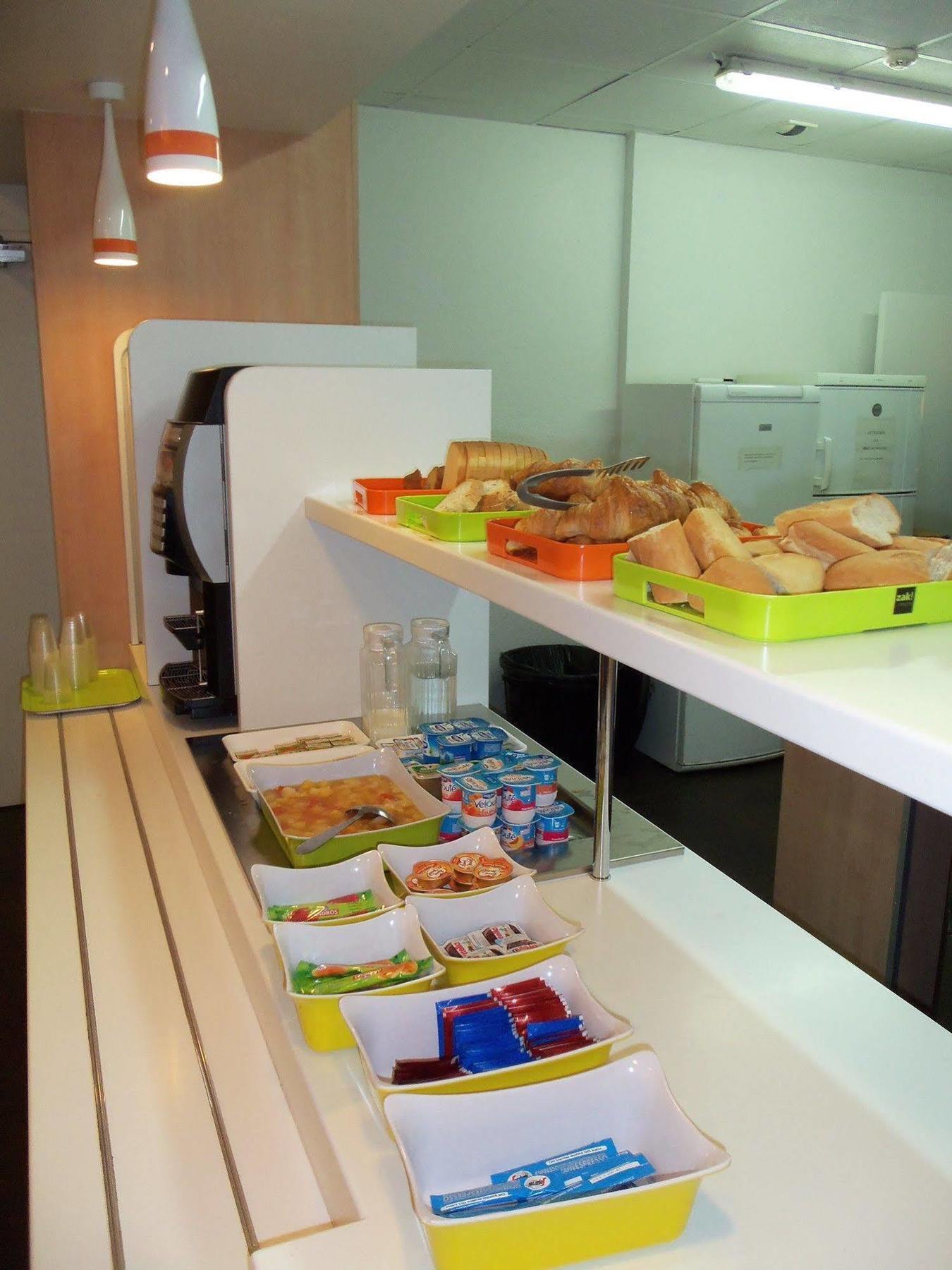 Ibis Budget Lille Gares Vieux-Lila Exterior foto